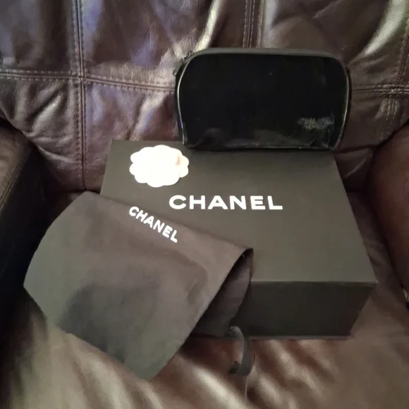 4xCHANEL Parfums Black Velvet Cosmetic Makeup Bag,Magnetic Box,Dust Bag New - Picture 7 of 7